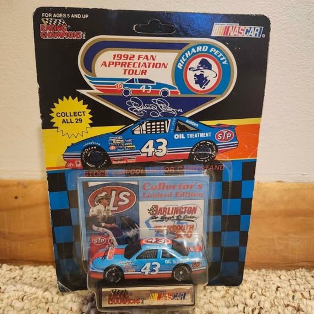 Vintage Richard Petty 1992 Fan Appreciation Tour Darlington 1/64th Race Car